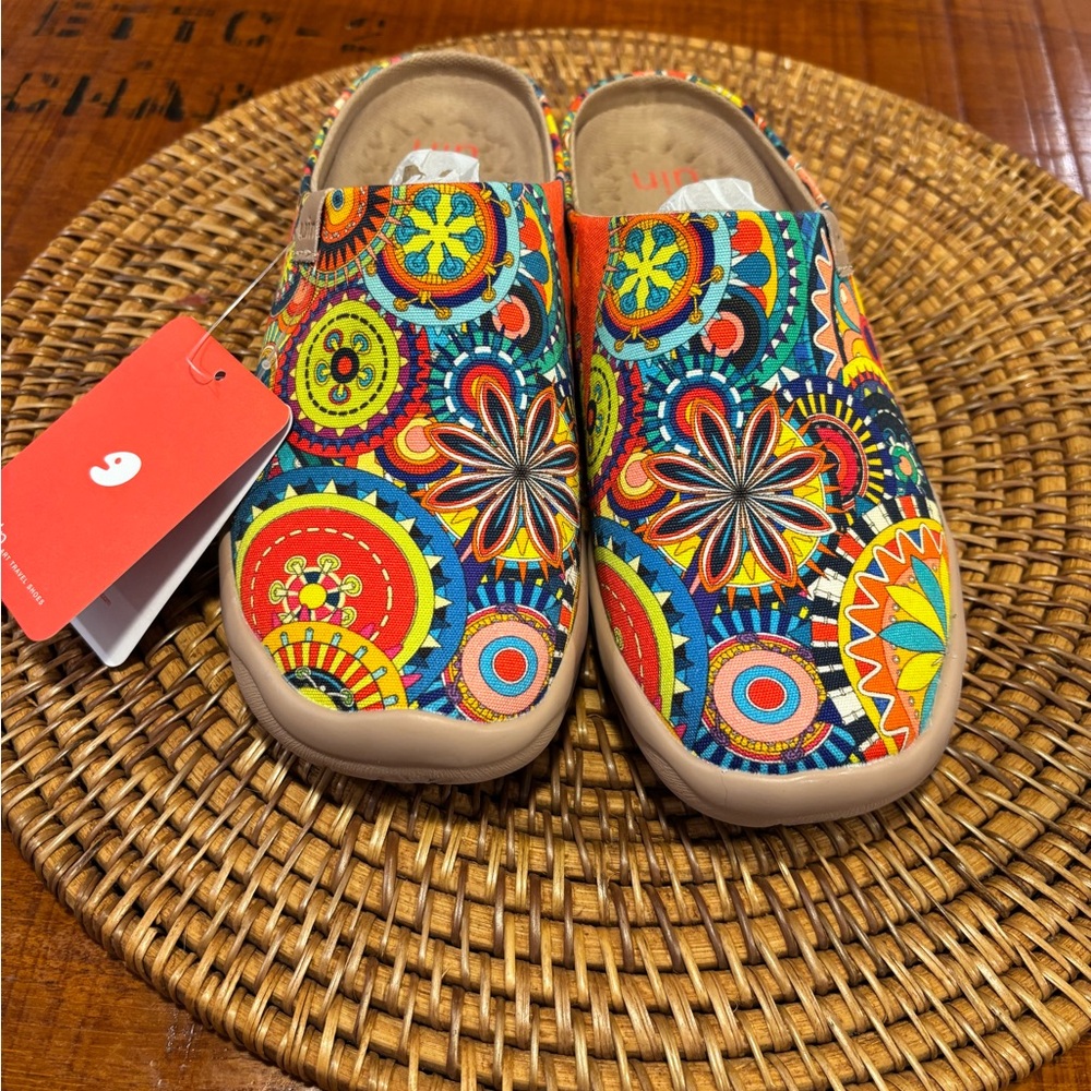 UIN Multicolor Patterned Women's Mules